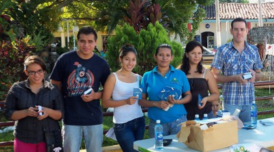 Estudiante durante la actividad en el Parque de Sensuntepeque